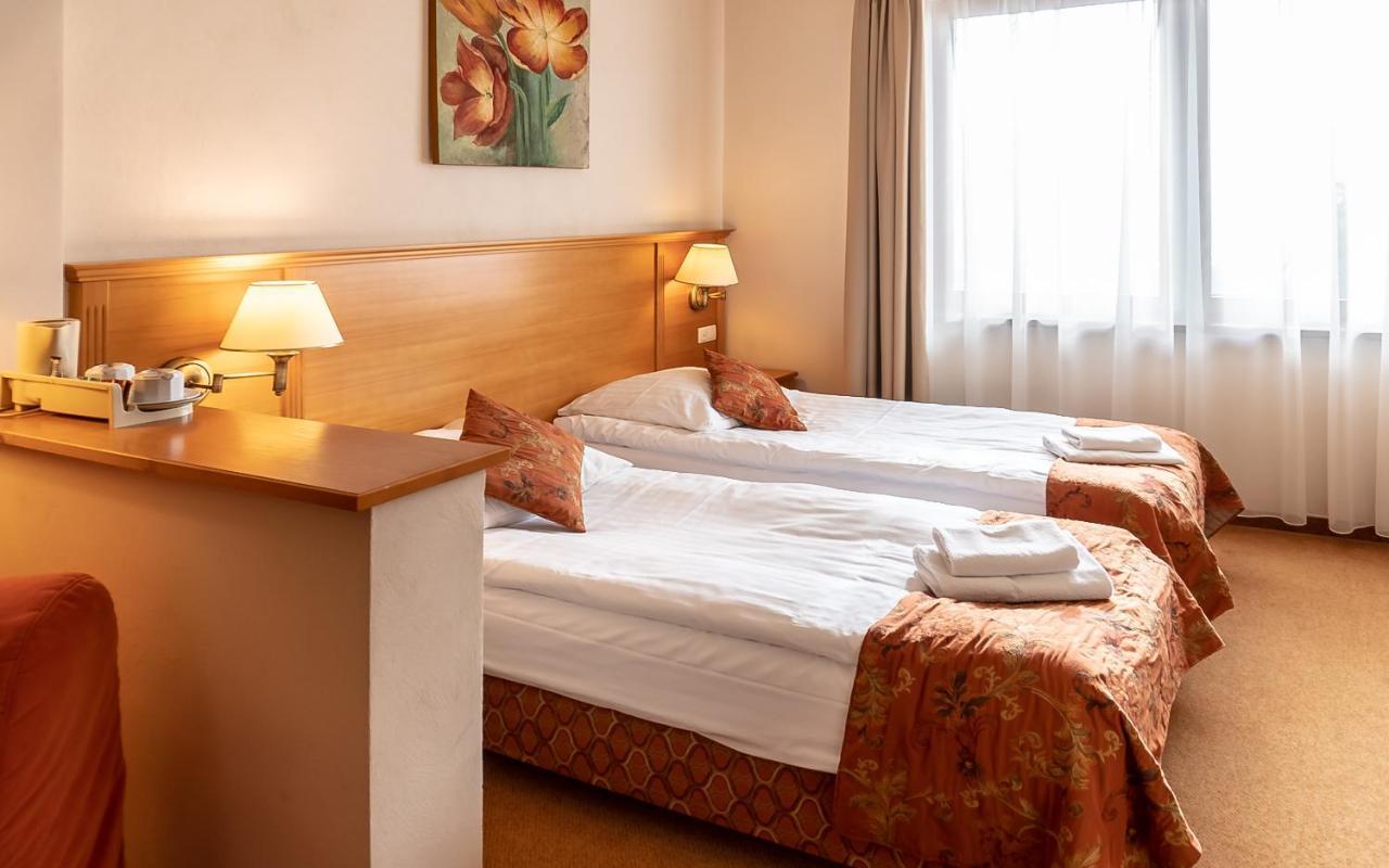 Eco Active Resort Pieniny ชอร์ชติน ภายนอก รูปภาพ