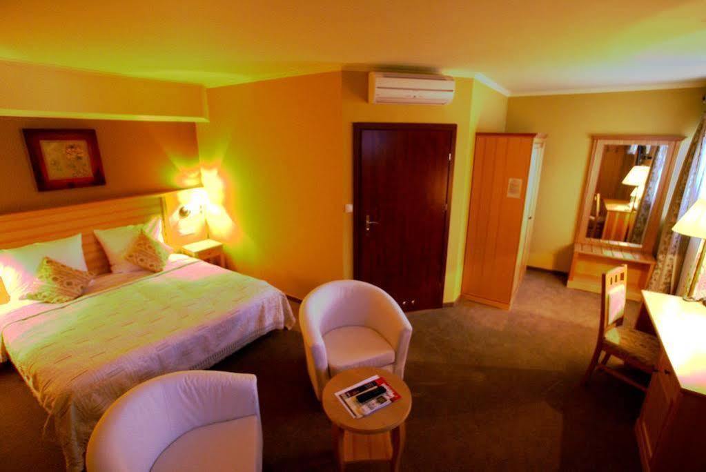 Eco Active Resort Pieniny ชอร์ชติน ภายนอก รูปภาพ